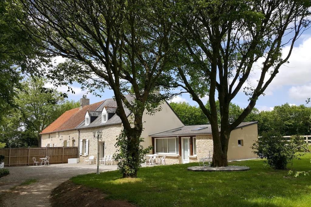 La Bocagere D' Henri Villa Saint-Come-du-Mont Luaran gambar